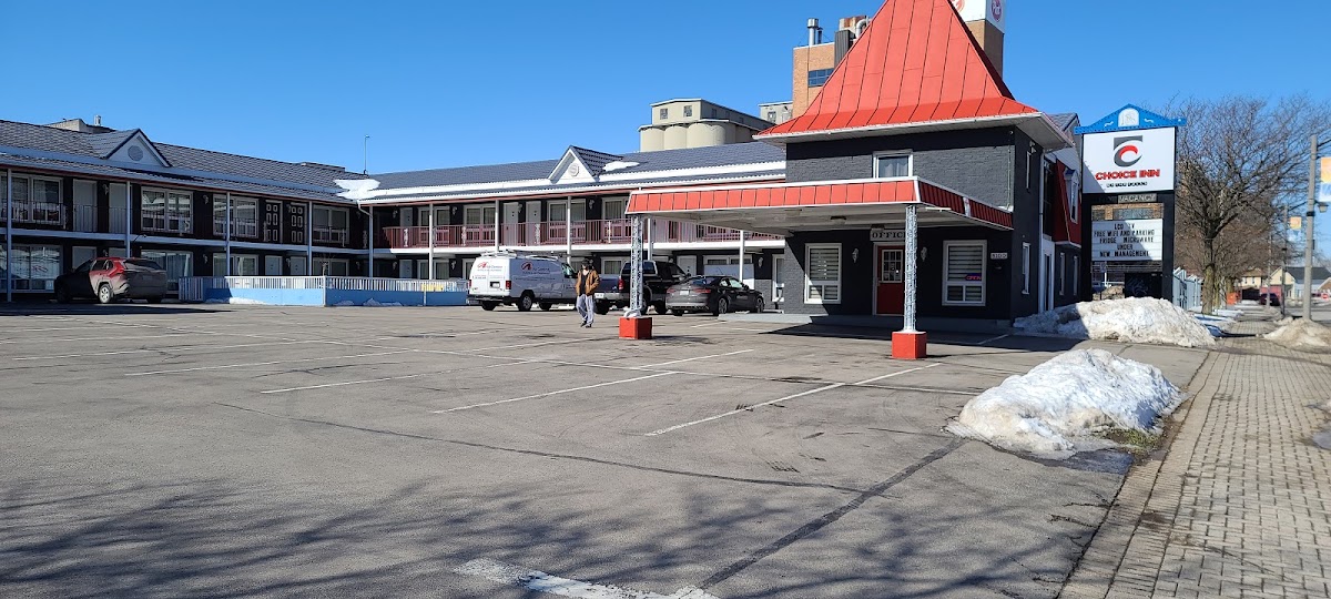 Choice Inn by the Falls