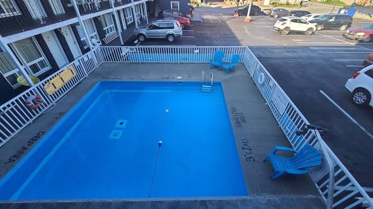 Choice Inn by the Falls photo 3
