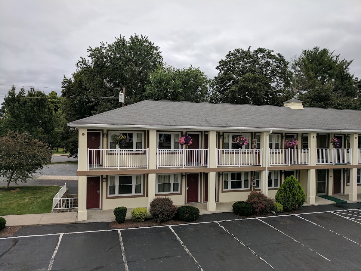 Days Inn by Wyndham Poughkeepsie photo 3