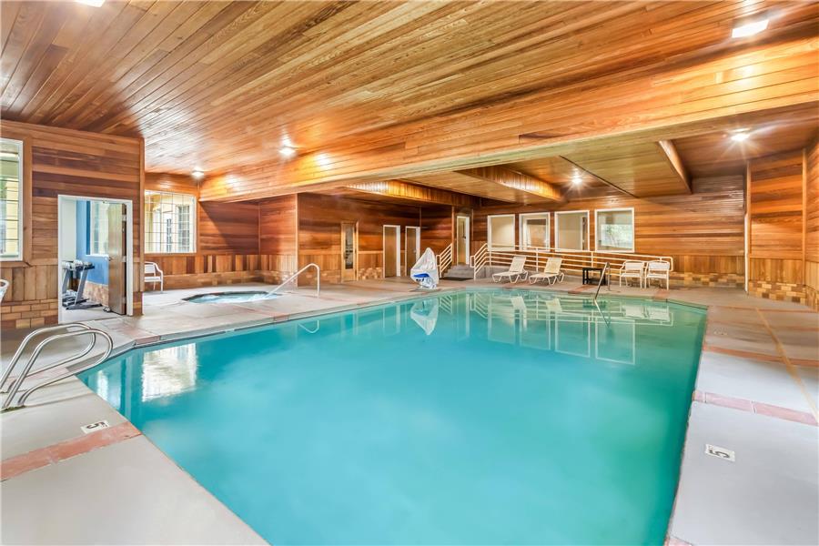 Comfort Suites Clackamas photo 3