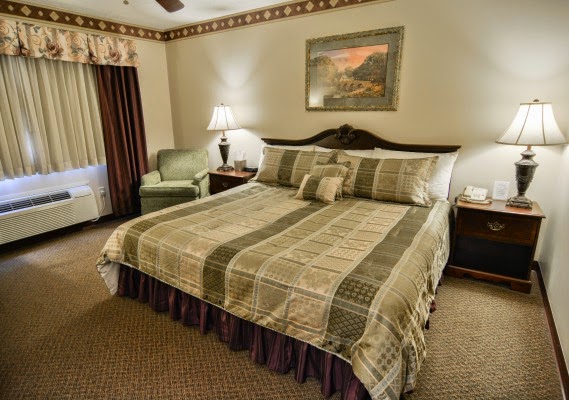 Hearthstone Inn & Suites photo 2