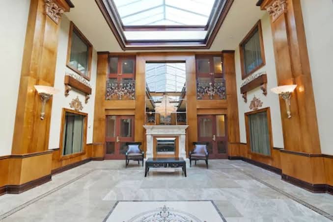 Woodbine Hotel & Suites