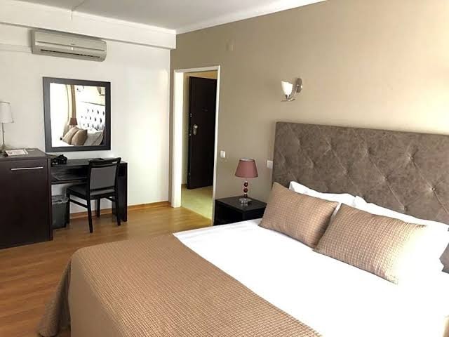 Room 4