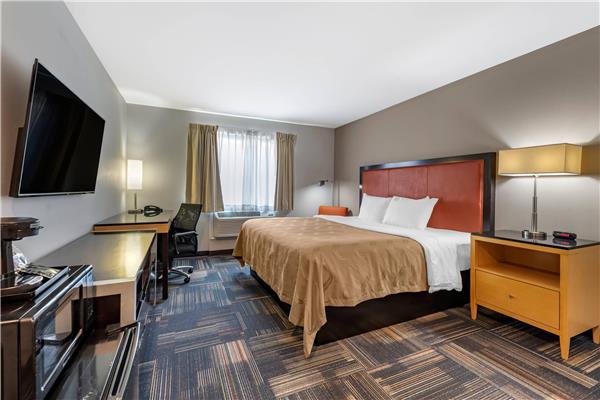 Quality Inn & Suites Evansville Downtown photo 2