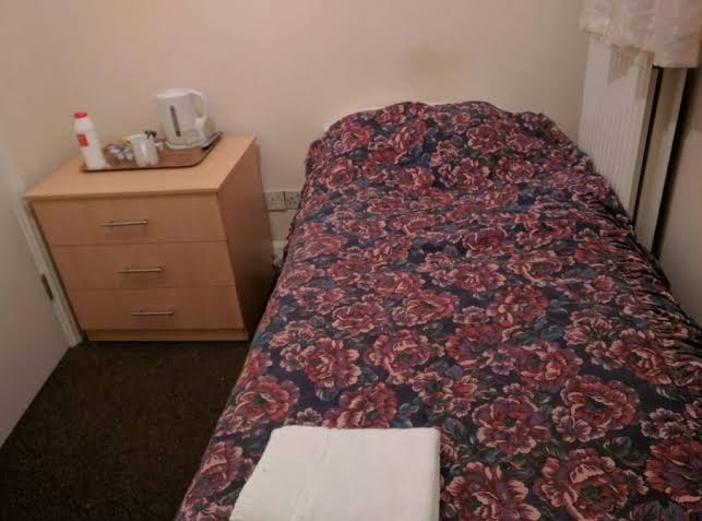 A to B Hotel photo 2