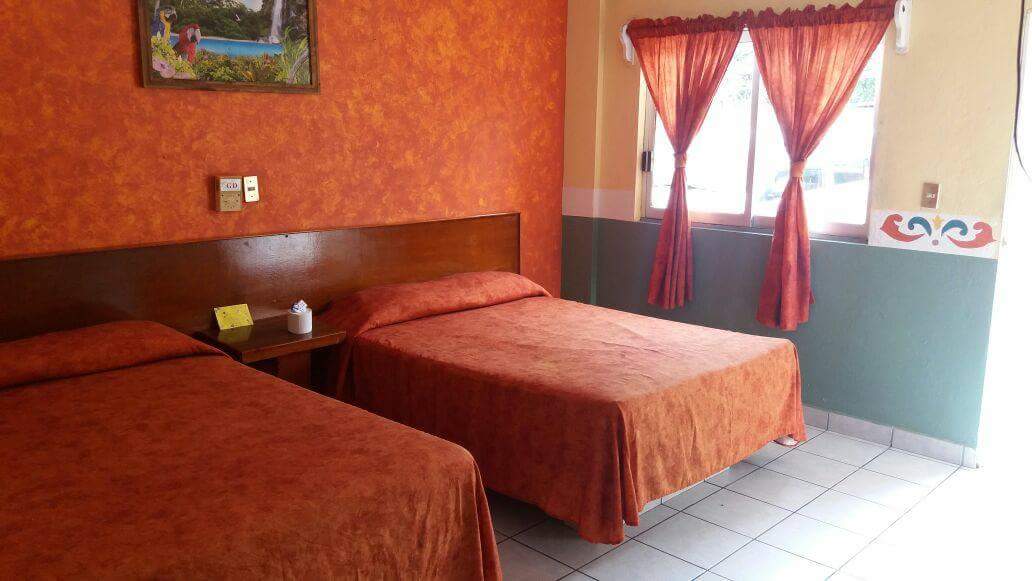Hotel Tonaly's 2 photo 2
