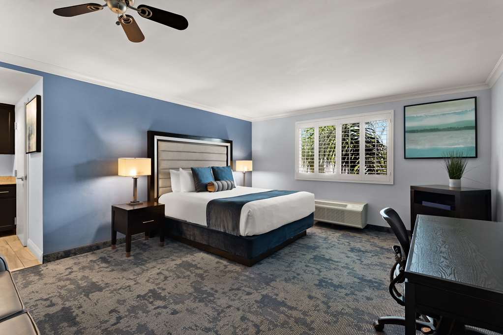 Manhattan Beach Hotel photo 2