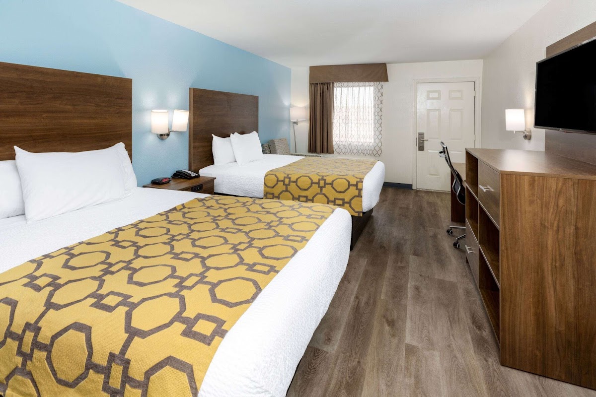 Baymont by Wyndham Biloxi/Ocean Springs photo 2