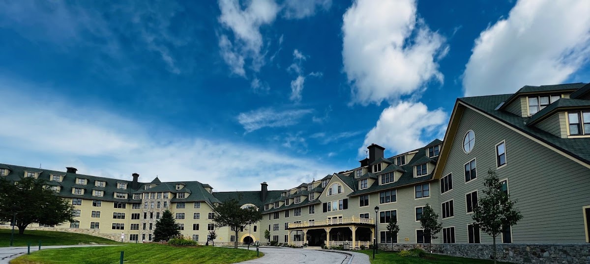 Golden Eagle Lodge Resort