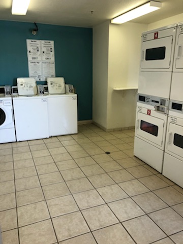 InTown Suites Extended Stay Gulfport MS photo 3