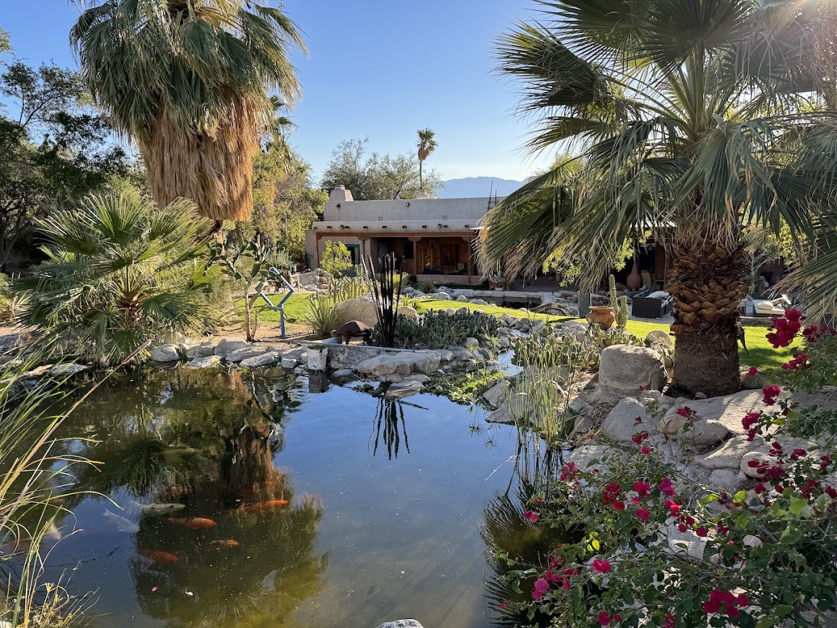 Bubbling Wells Oasis