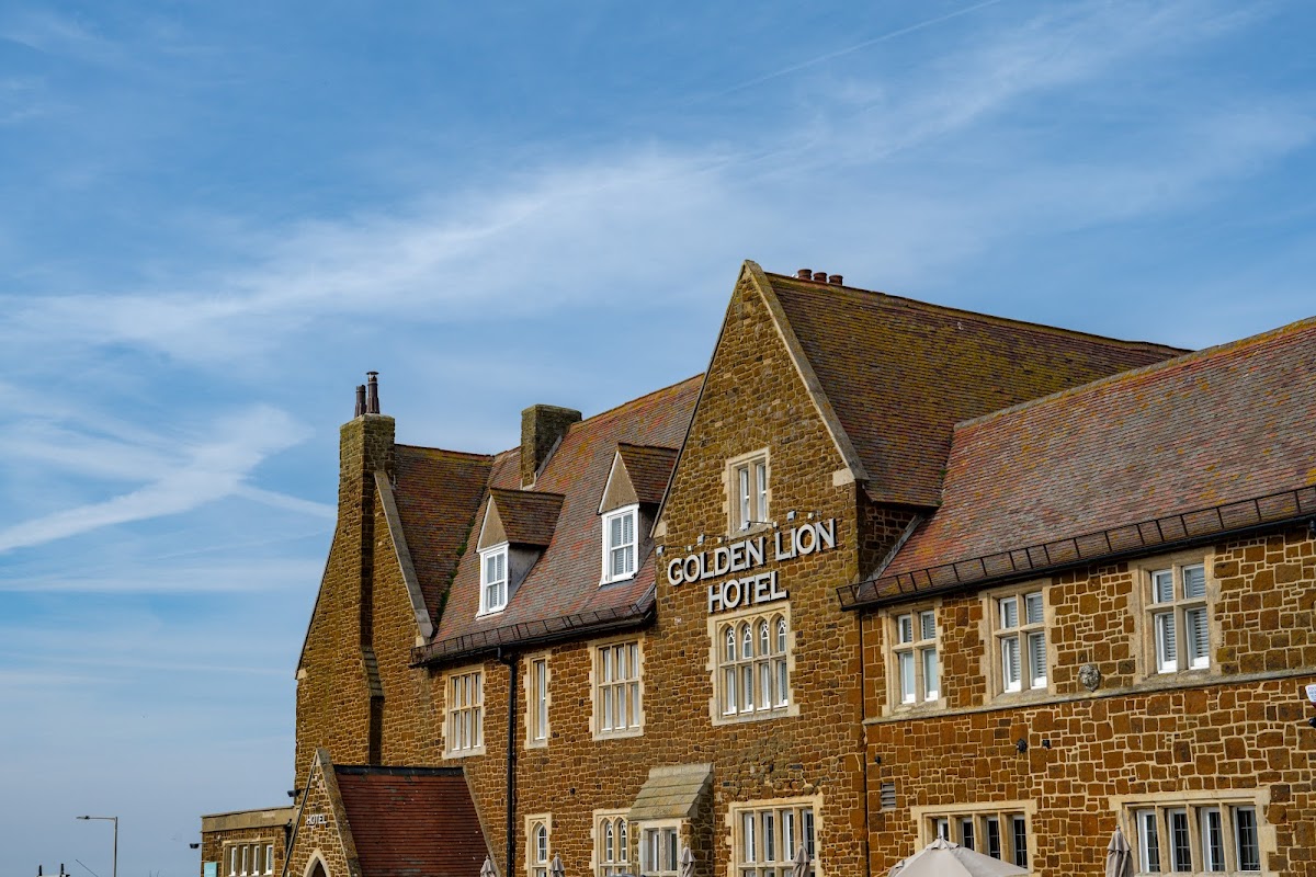 The Golden Lion Hotel photo 3