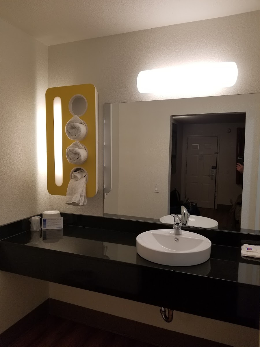 Motel 6 Youngstown, OH photo 3