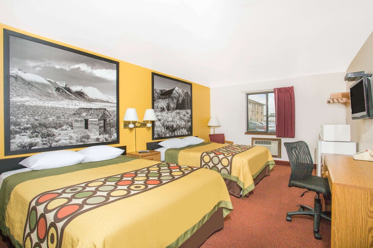 Super 8 by Wyndham Elko photo 2