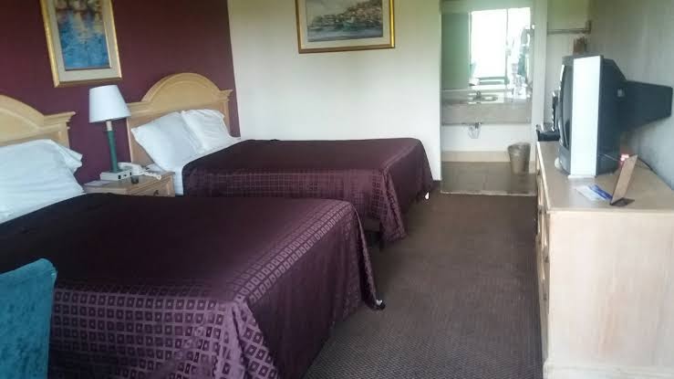 Americas Best Value Inn Tillmans Corner Mobile photo 2