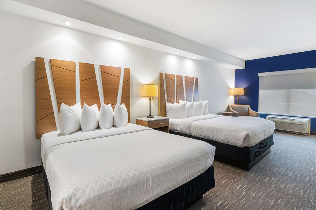 Best Western Plus Westgate Inn & Suites photo 2