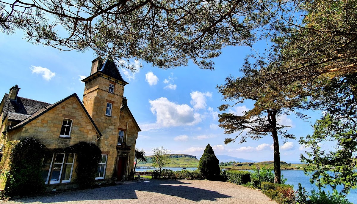 Dungallan Country House