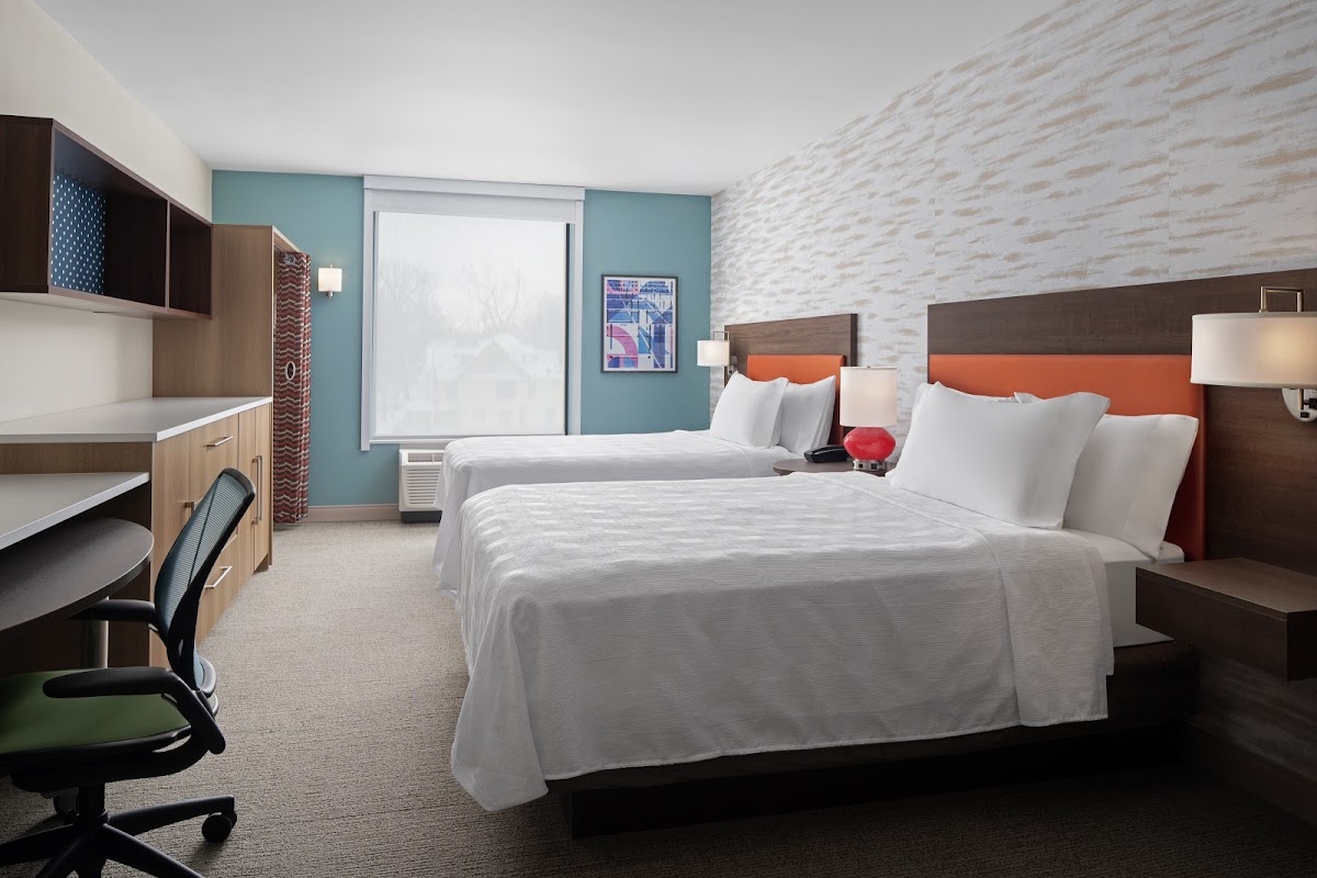 Home2 Suites Des Moines at Drake University photo 2