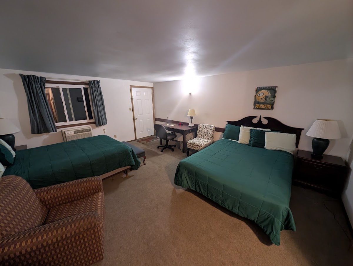 Cecil Fireside Inn photo 2