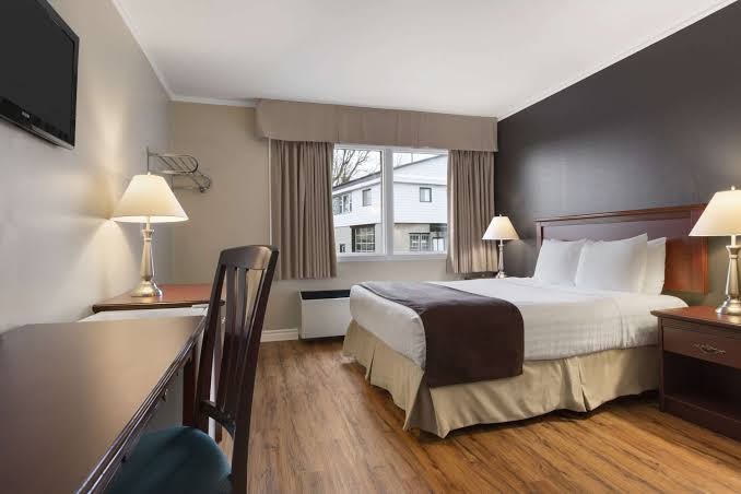 Sure Stay by Best Western Brockville photo 2