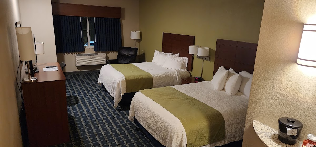Brookstone Lodge & Suites photo 2