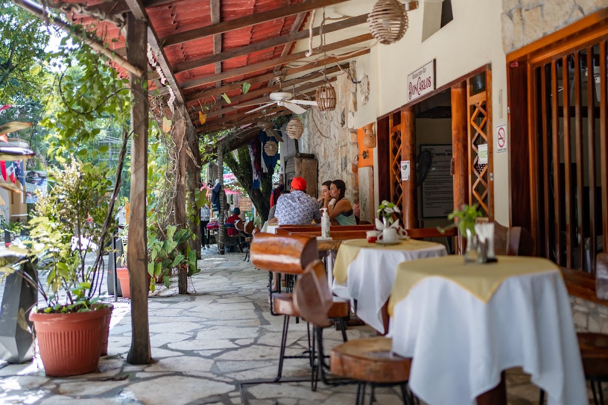 Hotel Xibalba photo 2