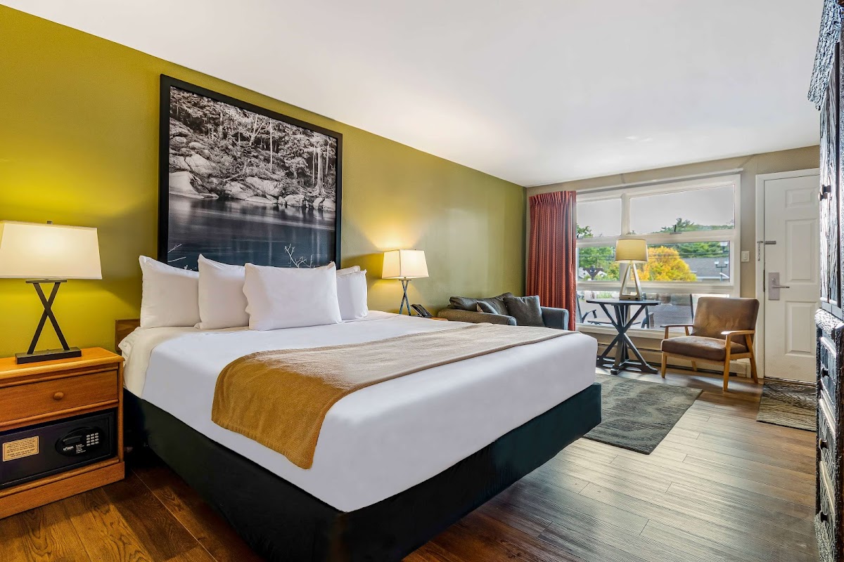 Super 8 by Wyndham Lake George/Downtown photo 2