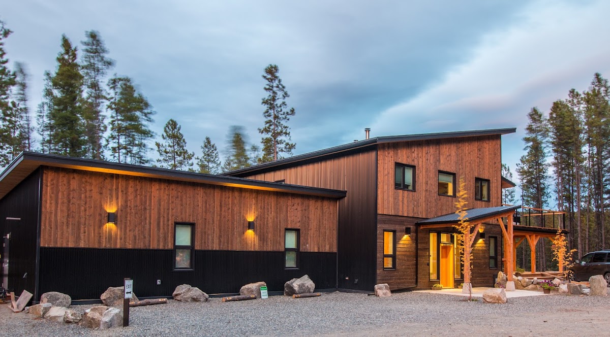 Yukon Ski Lodge