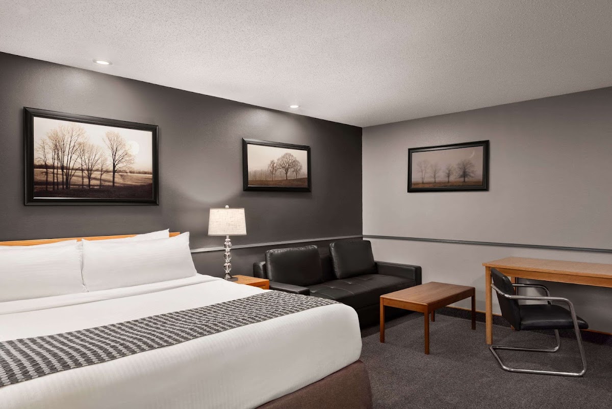 Travelodge by Wyndham Brandon photo 2