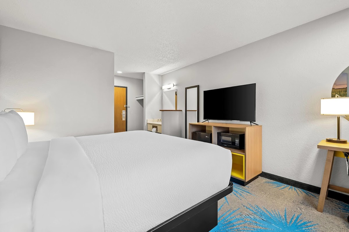 Days Inn by Wyndham Wall photo 2