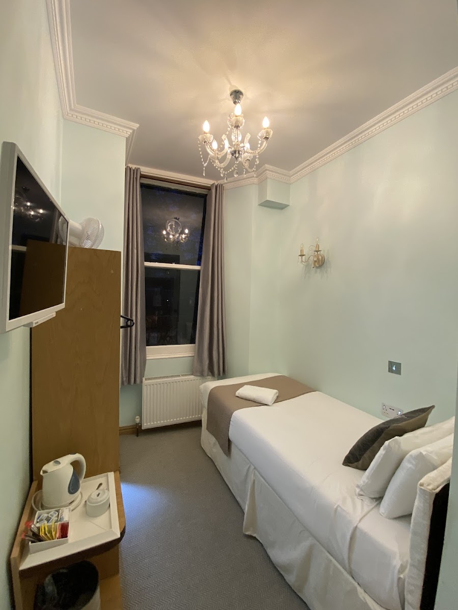 Lancaster Court Hotel