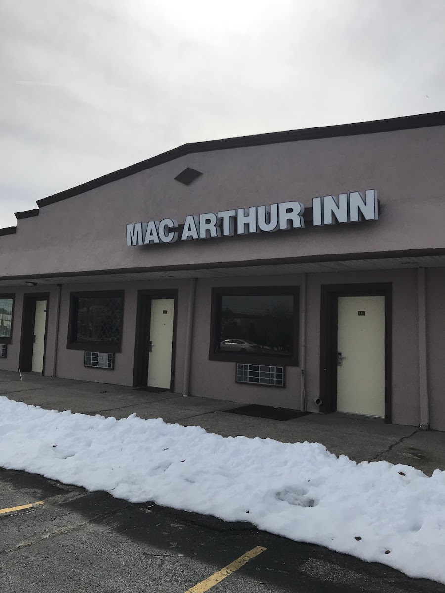 Mac Arthur Inn photo 3