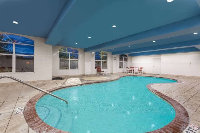 Wingate by Wyndham Savannah Gateway photo 3