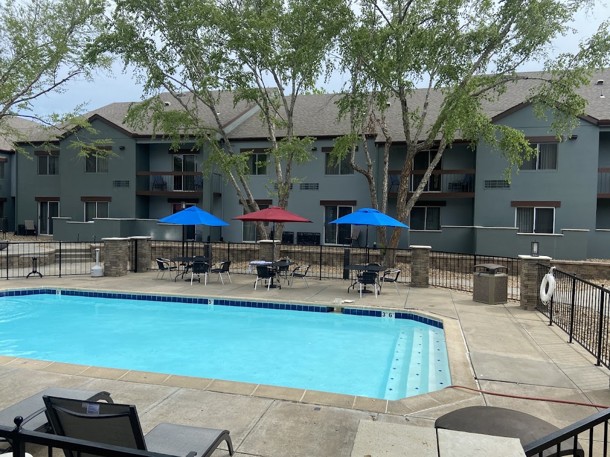 Endeavor Inn & Suites, Trademark Collection by Wyndham photo 3