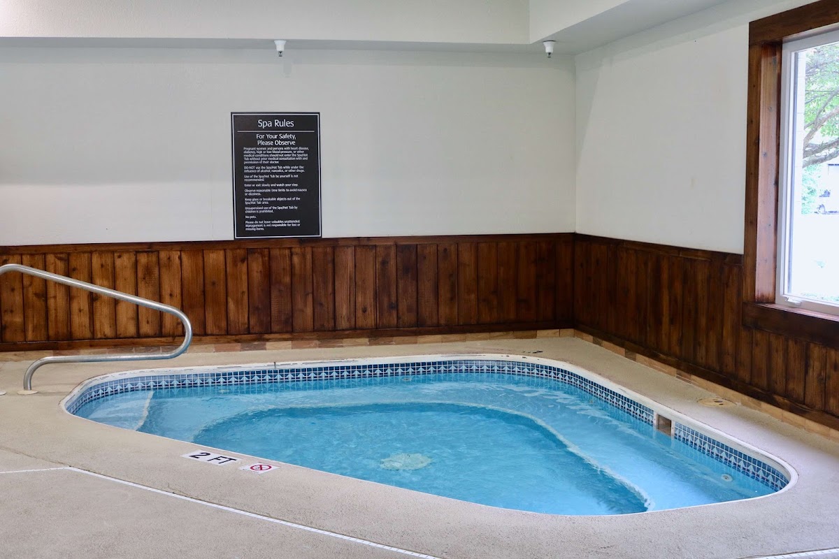 Best Western Fostoria Inn & Suites photo 3