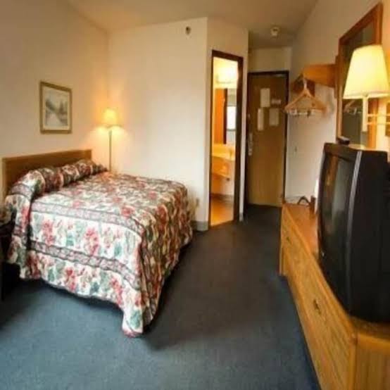 Granite Falls Motel photo 2