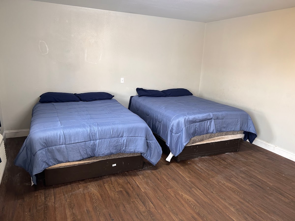 American Inn Lodging photo 2