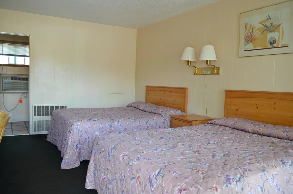 Budget Inn Fairmont photo 2