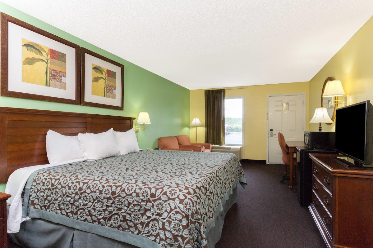 Days Inn by Wyndham Lamont/Monticello photo 2