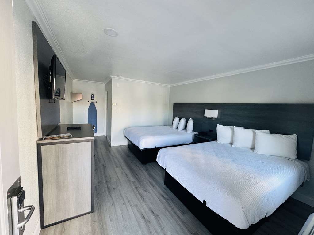 SureStay by Best Western Fresno Central photo 2