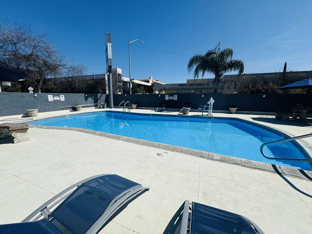 SureStay by Best Western Fresno Central photo 3