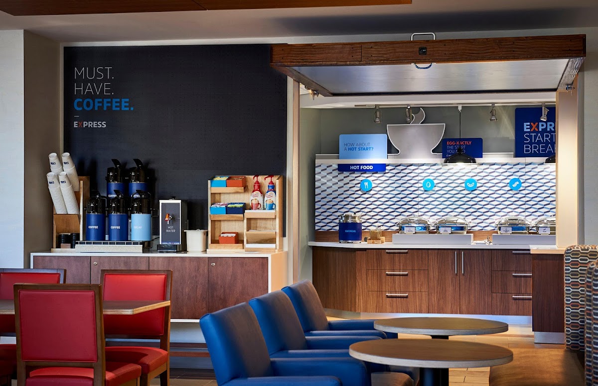 Holiday Inn Express & Suites Doral - Miami by IHG photo 3