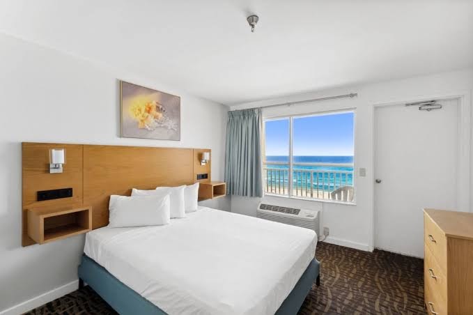 Beach Tower Beachfront Hotel photo 2