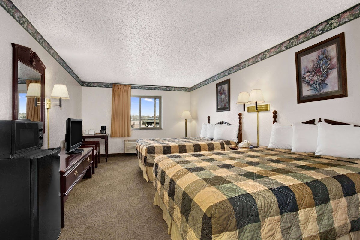 Days Inn by Wyndham Sheridan photo 2