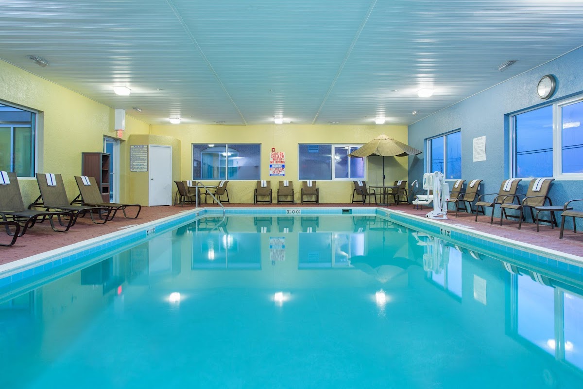 Holiday Inn Express & Suites Richmond by IHG photo 3