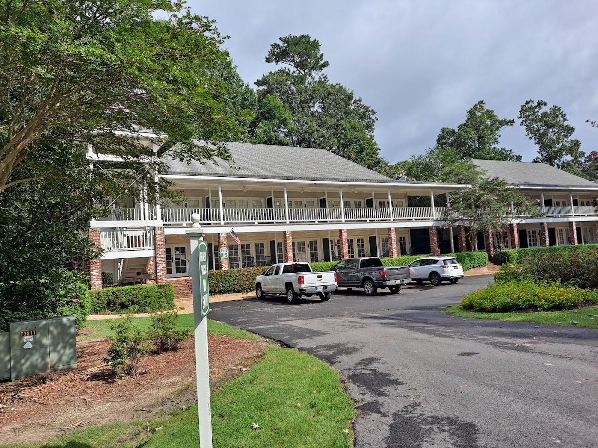 The Lodge at the Bluffs