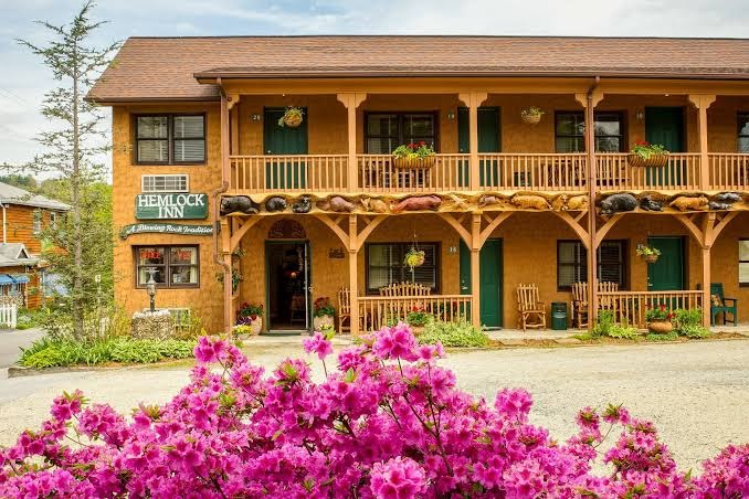 Hemlock Inn 'A Blowing Rock Tradition'