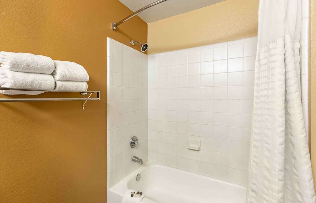 Extended Stay America Select Suites- Denver - Cherry Creek photo 3