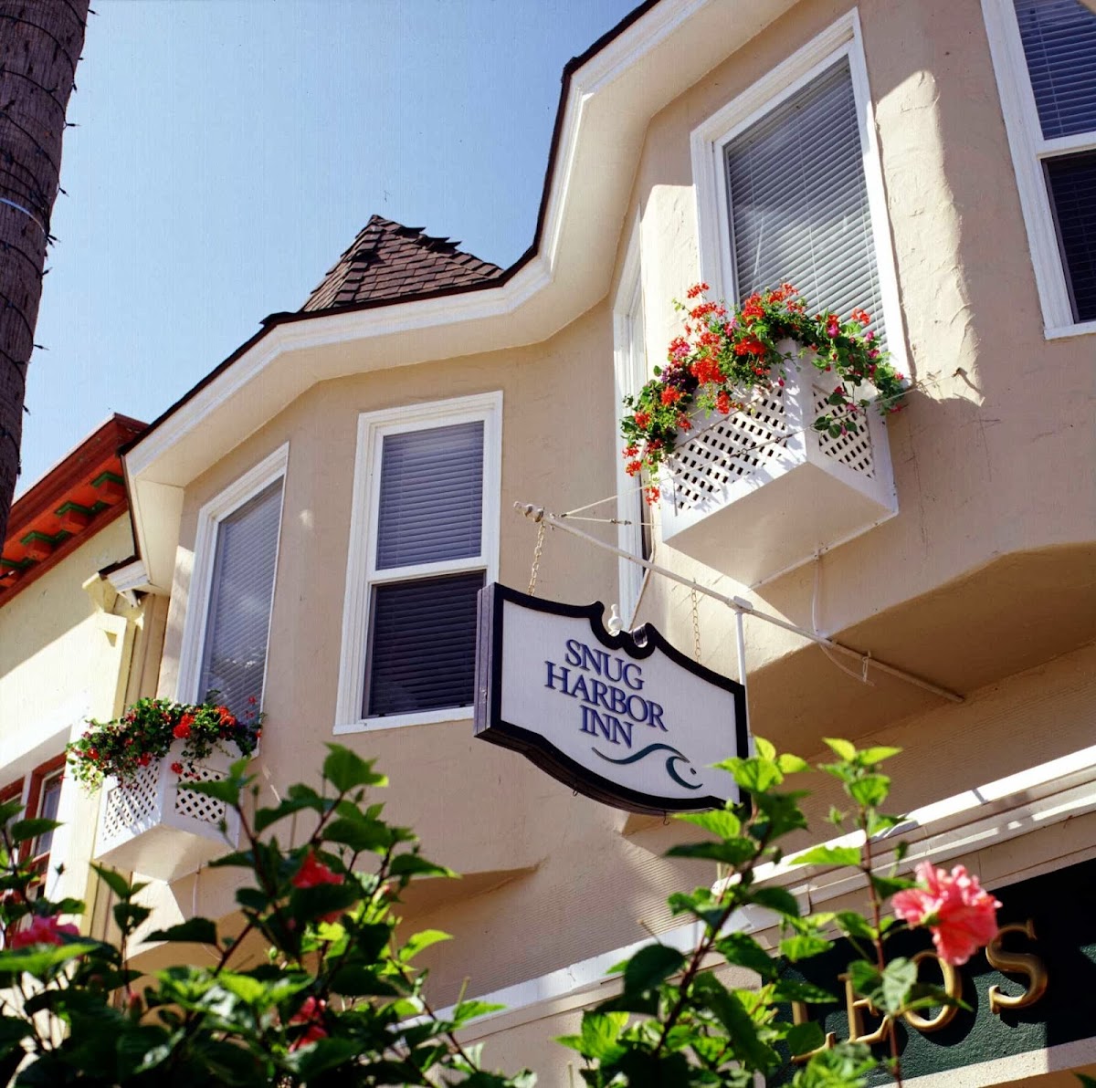 Snug Harbor Inn