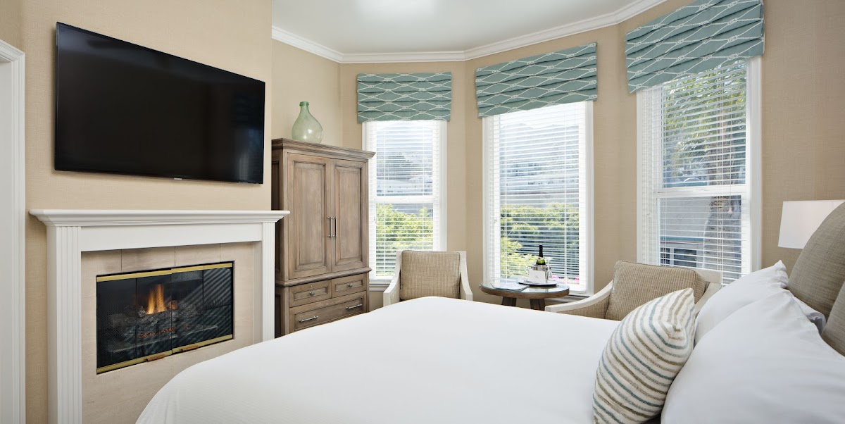 Snug Harbor Inn photo 2